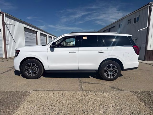 2025 Oxford White Ford Expedition Active 4X4 SUV
