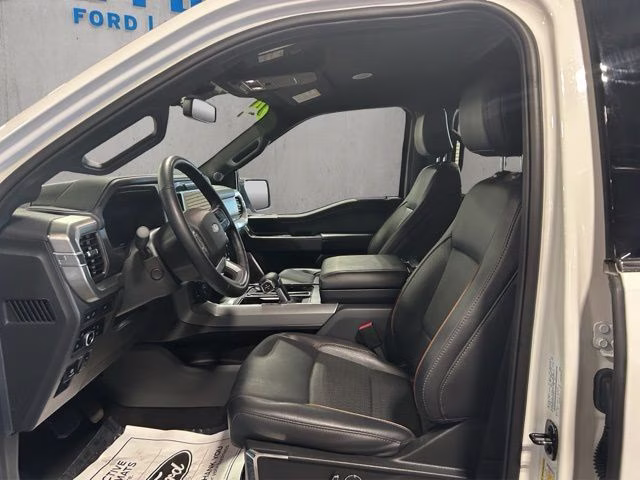 2024 White Metallic Ford F-150 Lariat 4X4 Truck
