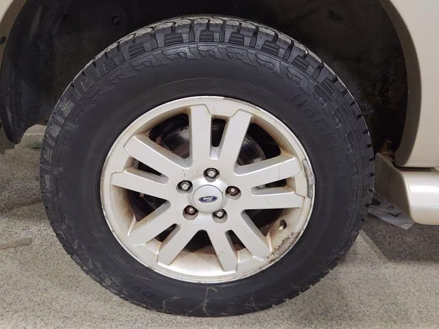 2007 Dark Stone Clearcoat Metallic Ford Explorer Eddie Bauer 4X4 SUV