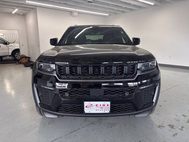 2026 Diamond Black Crystal Pearlcoat Jeep Grand Cherokee L 85th Anniversary Edition 4X4 SUV