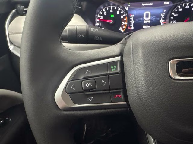 2025 Diamond Black Crystal Pearlcoat Jeep Compass Limited 4X4 SUV
