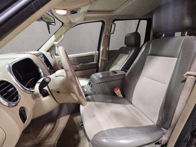 2007 Dark Stone Clearcoat Metallic Ford Explorer Eddie Bauer 4X4 SUV