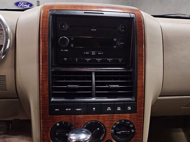 2007 Dark Stone Clearcoat Metallic Ford Explorer Eddie Bauer 4X4 SUV