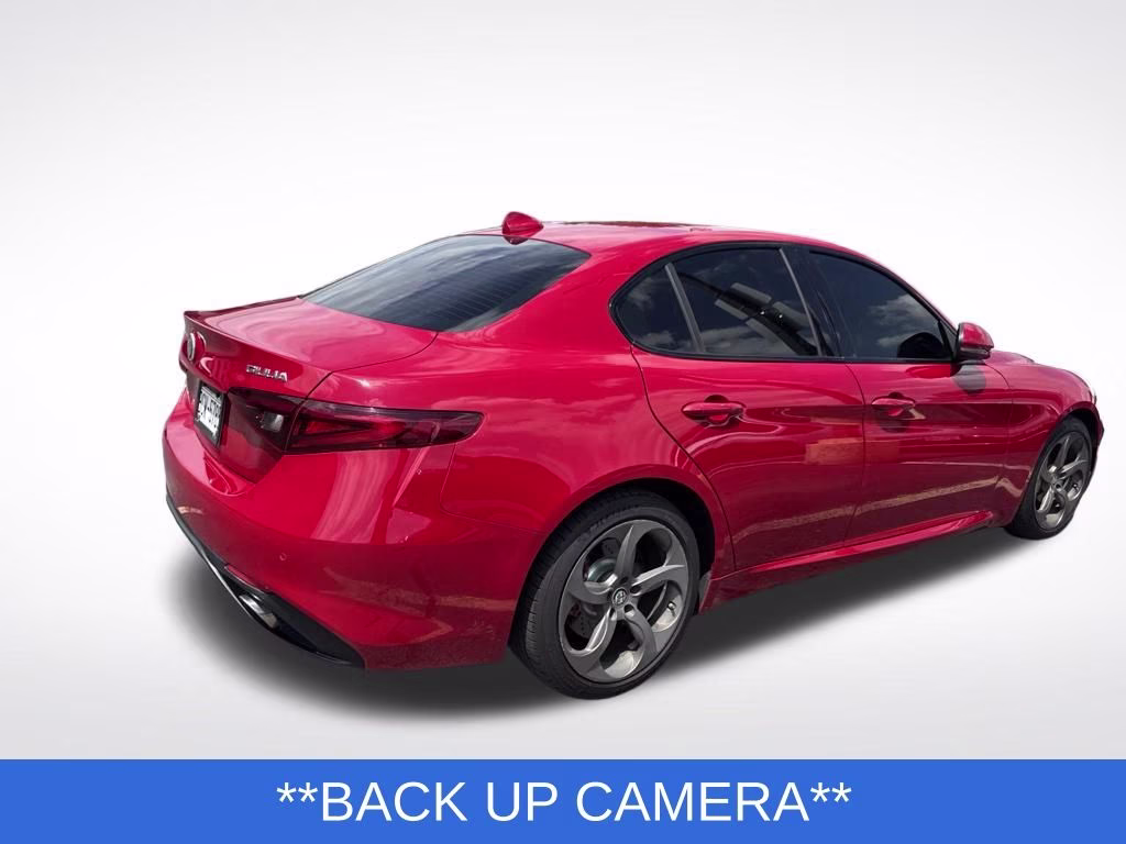 2018 Alfa Rosso Alfa Romeo Giulia Base AWD Sedan
