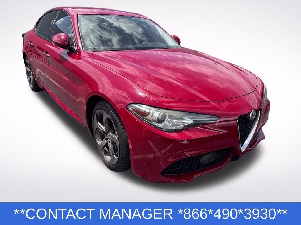 2018 Alfa Rosso Alfa Romeo Giulia Base AWD Sedan
