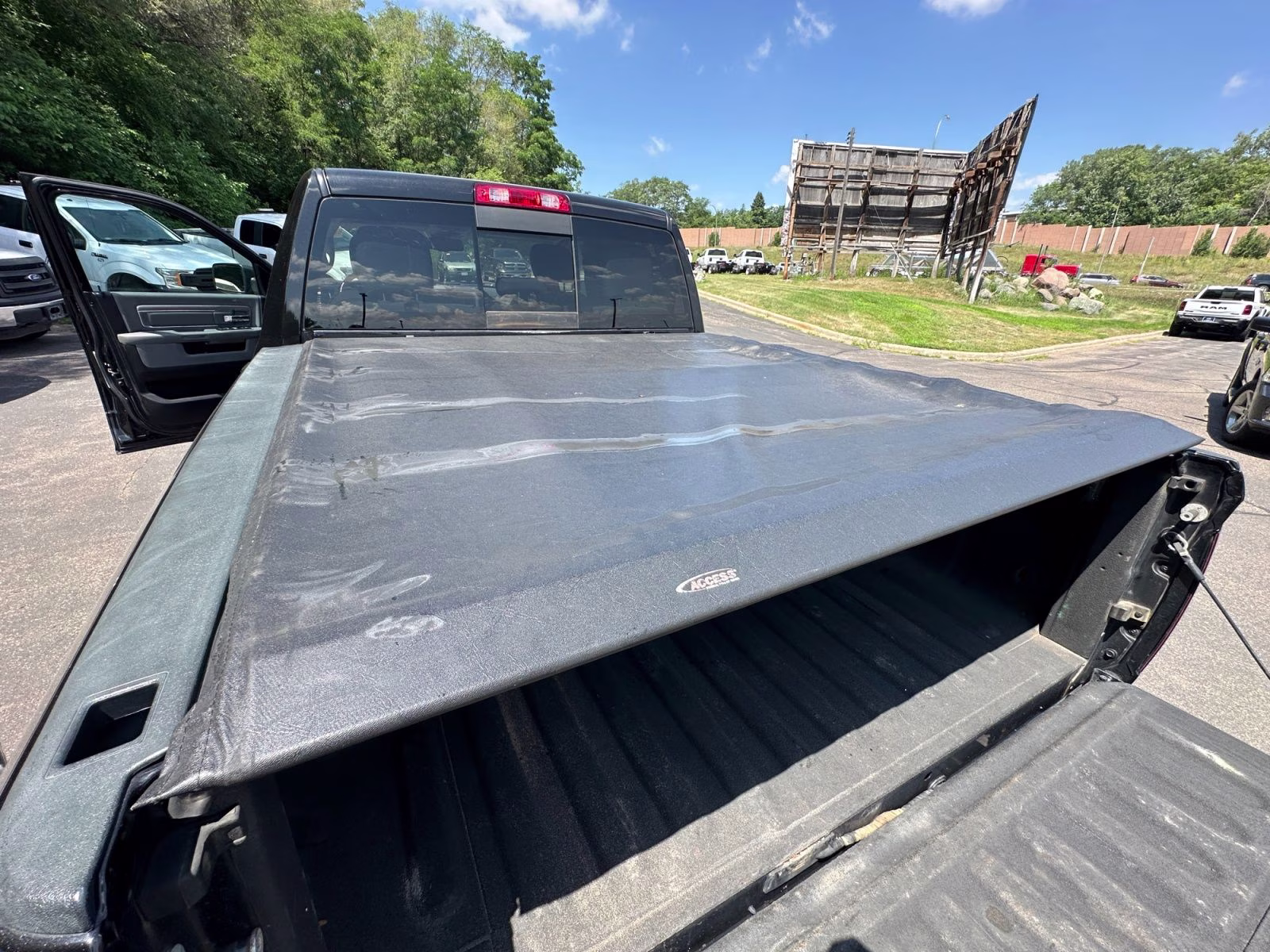 2017 Brilliant Black Crystal Pearlcoat Ram 1500 Big Horn 4X4 Truck