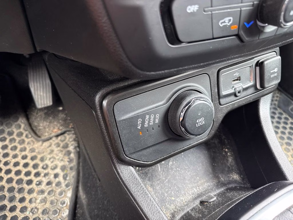 2023 Slate Blue Jeep Renegade Latitude 4X4 SUV