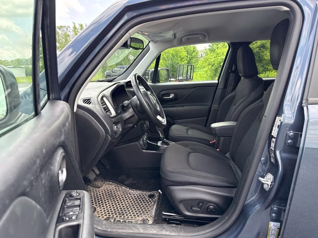 2023 Slate Blue Jeep Renegade Latitude 4X4 SUV