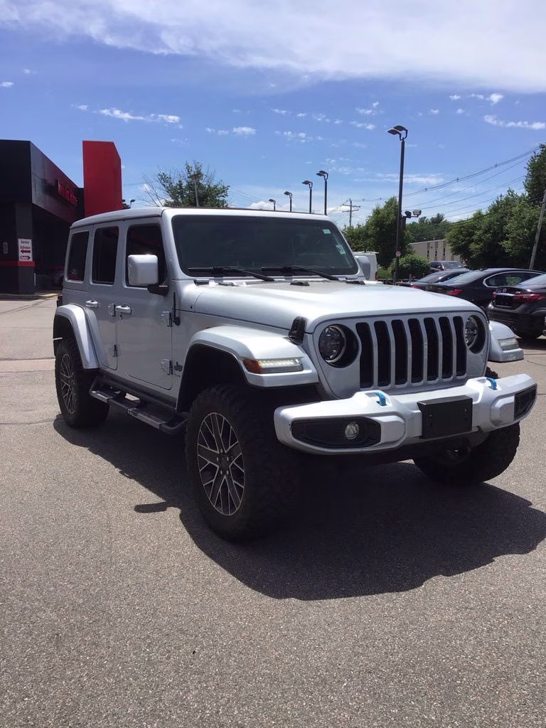 2023 Silver Zynith Clearcoat Jeep Wrangler Sahara 4xe 4X4 SUV