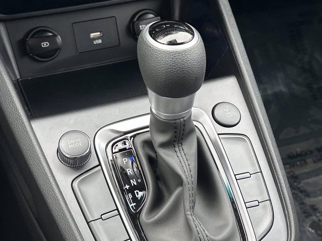 2023 Cyber Silver Hyundai Kona SEL AWD SUV