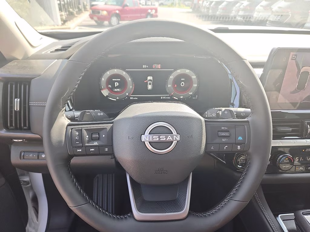 2026 Everest White Pearl Tricoat Nissan Pathfinder Platinum 4X4 SUV