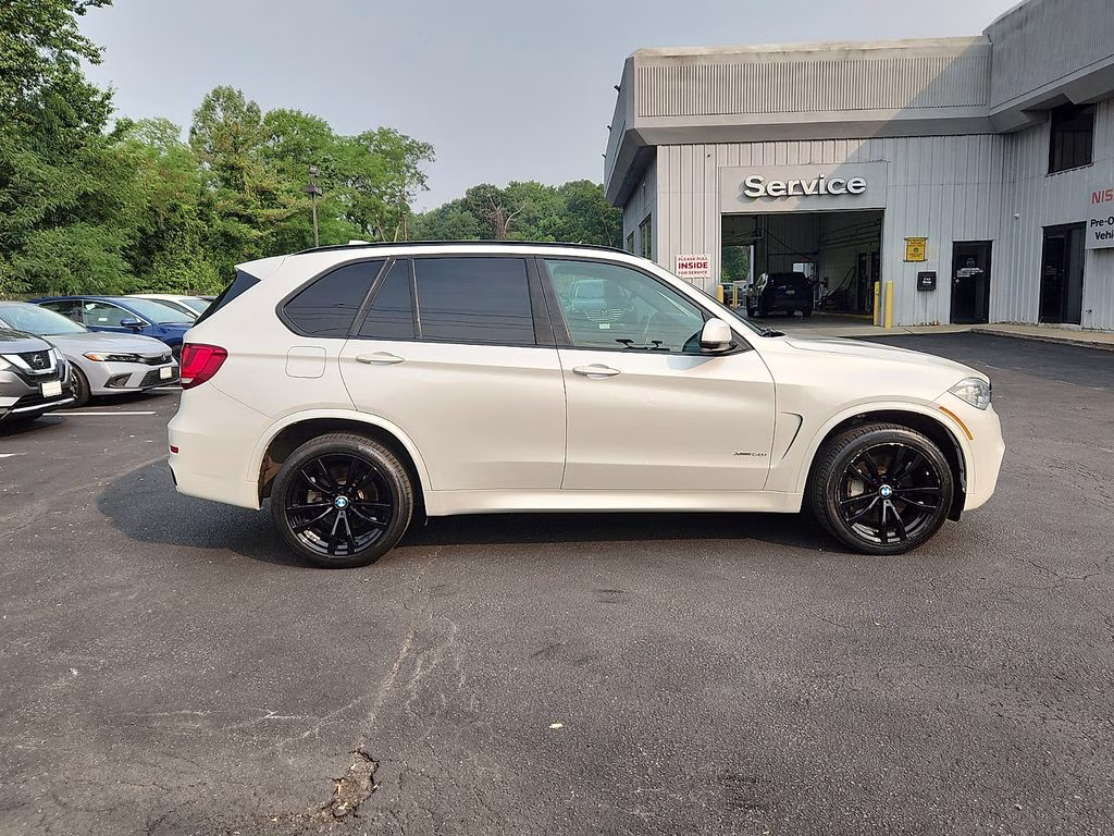 2016 White Metallic BMW X5 xDrive50i AWD SUV