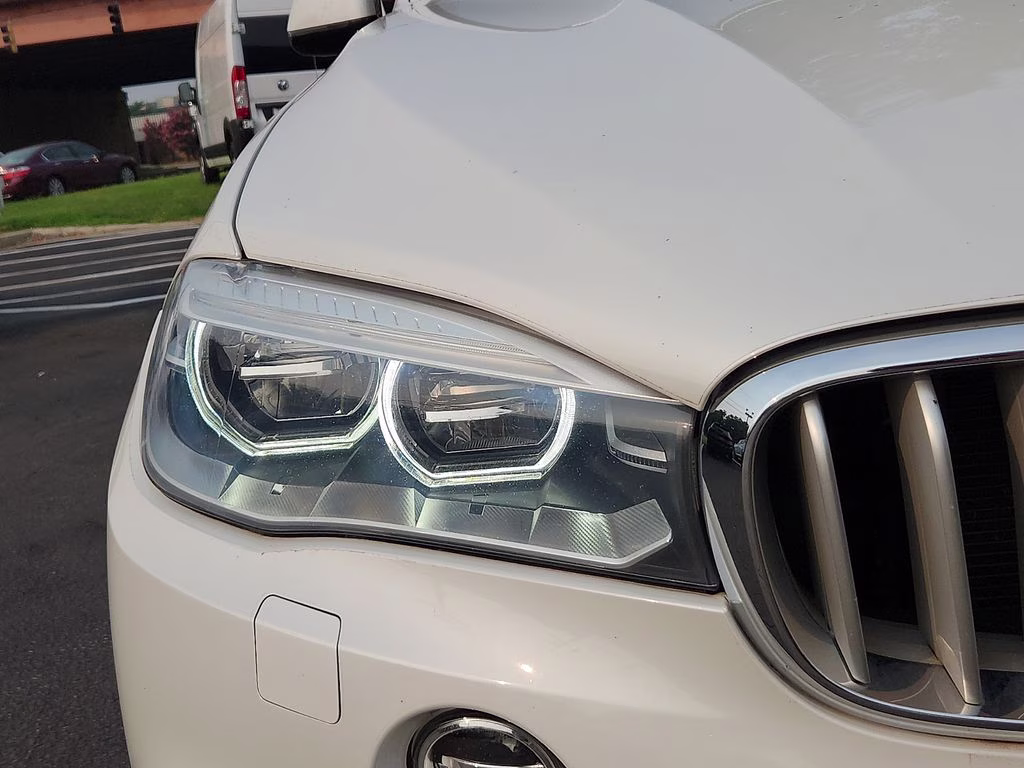 2016 White Metallic BMW X5 xDrive50i AWD SUV