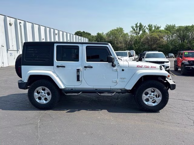 2015 Bright White Clearcoat Jeep Wrangler Unlimited Sahara 4X4 SUV