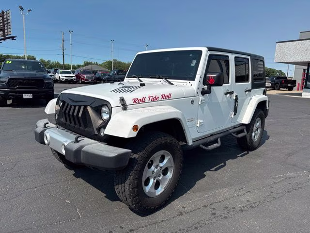 2015 Bright White Clearcoat Jeep Wrangler Unlimited Sahara 4X4 SUV