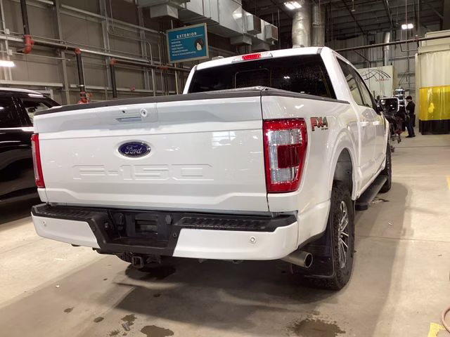 2023 Oxford White Ford F-150 Lariat 4X4 Truck