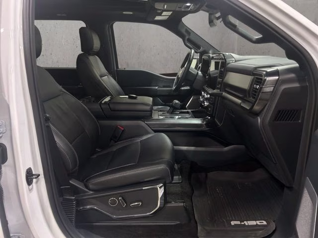 2022 Oxford White Ford F-150 Lariat 4X4 Truck