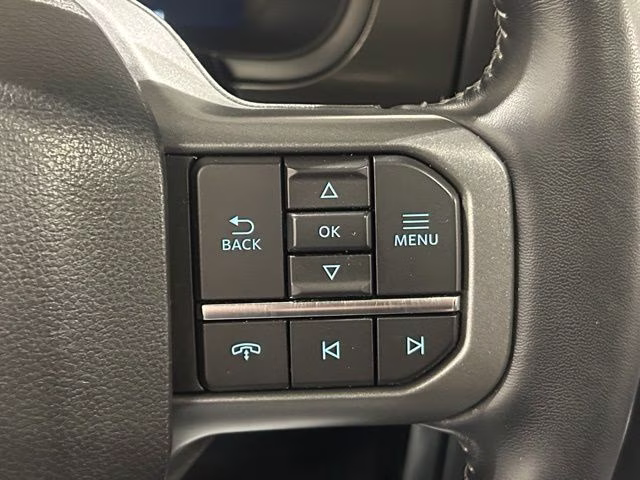 2022 Oxford White Ford F-150 Lariat 4X4 Truck