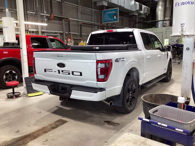 2022 Oxford White Ford F-150 Lariat 4X4 Truck