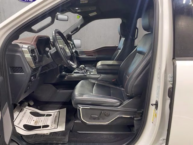 2023 Oxford White Ford F-150 Lariat 4X4 Truck