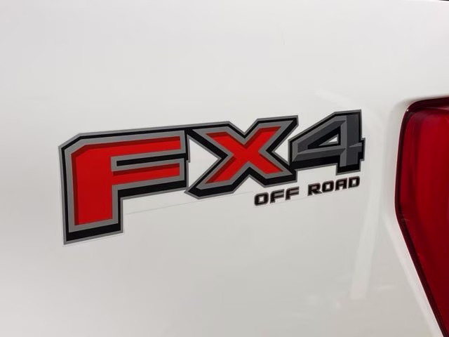 2023 Oxford White Ford F-150 Lariat 4X4 Truck