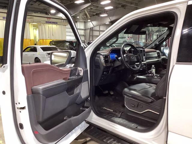 2023 Oxford White Ford F-150 Lariat 4X4 Truck