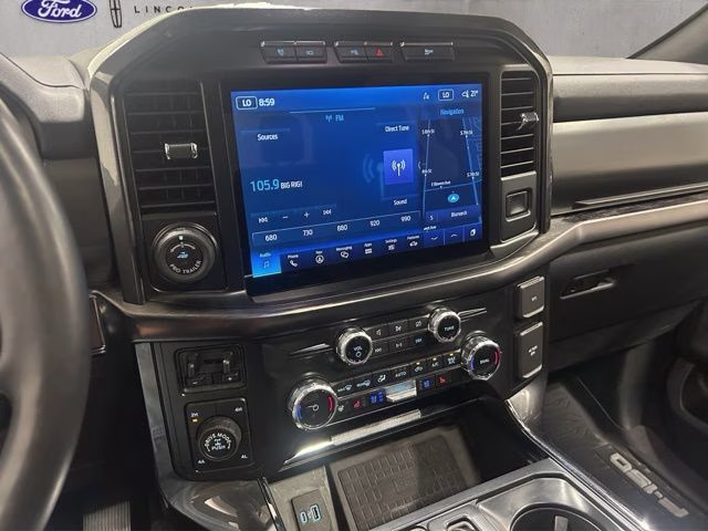 2022 Oxford White Ford F-150 Lariat 4X4 Truck