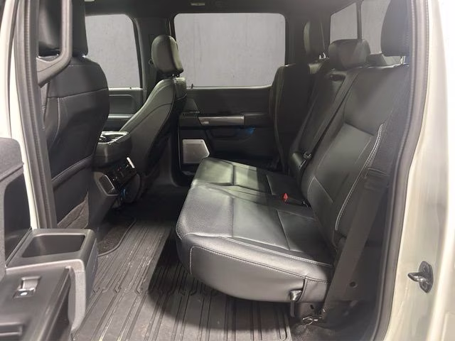 2022 Oxford White Ford F-150 Lariat 4X4 Truck