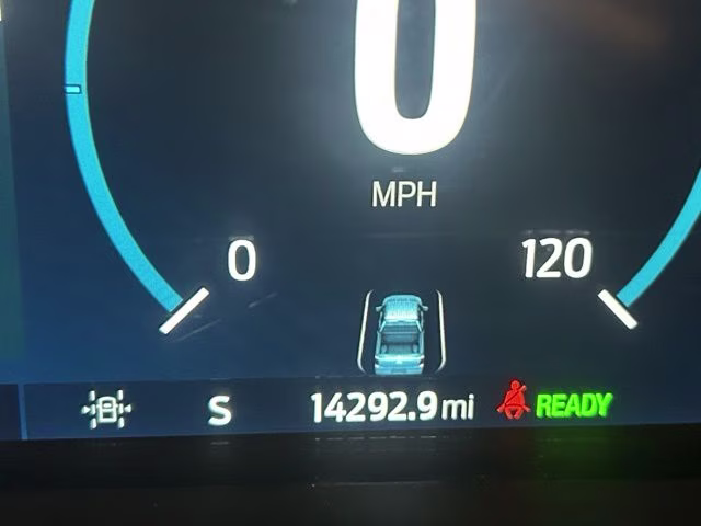 2022 Oxford White Ford F-150 Lariat 4X4 Truck