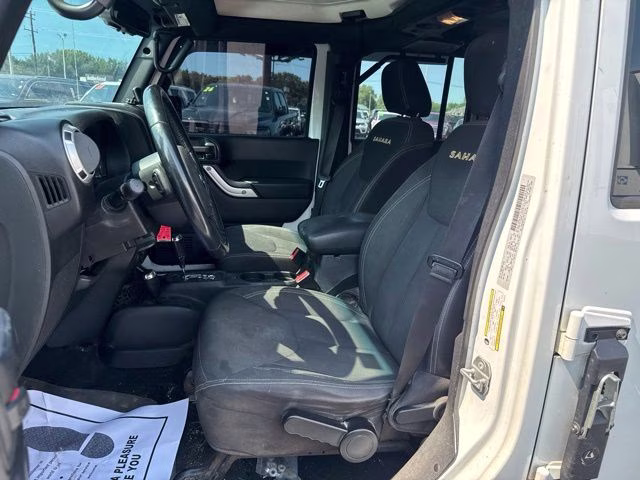 2015 Bright White Clearcoat Jeep Wrangler Unlimited Sahara 4X4 SUV