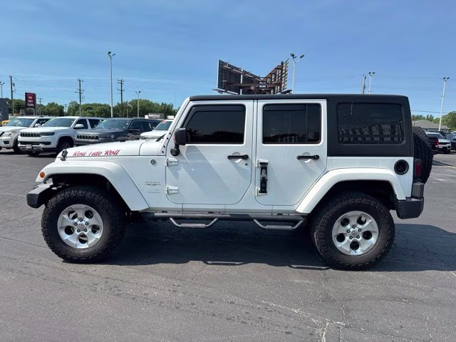 2015 Bright White Clearcoat Jeep Wrangler Unlimited Sahara 4X4 SUV