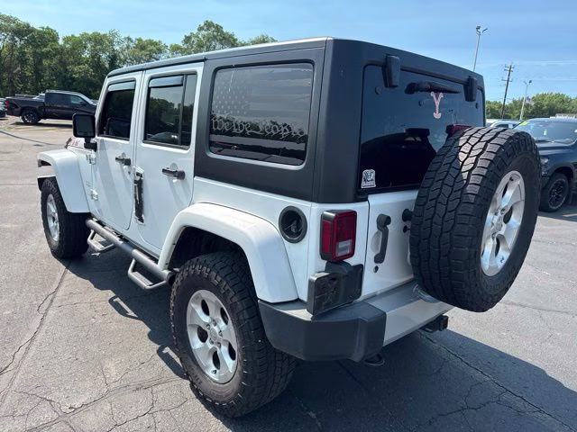 2015 Bright White Clearcoat Jeep Wrangler Unlimited Sahara 4X4 SUV