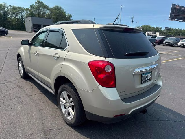 2015 Champagne Silver Metallic Chevrolet Equinox LT AWD SUV