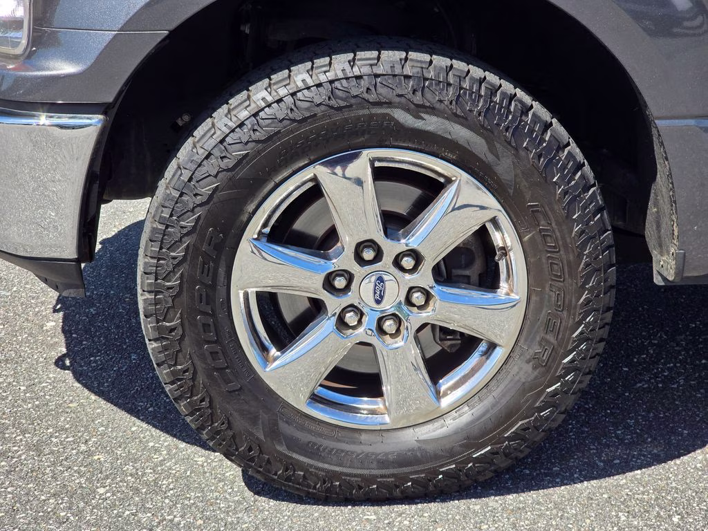 2019 Magnetic Metallic Ford F-150 XLT 4X4 Truck