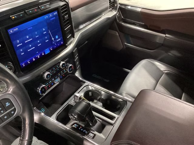 2023 Oxford White Ford F-150 Lariat 4X4 Truck