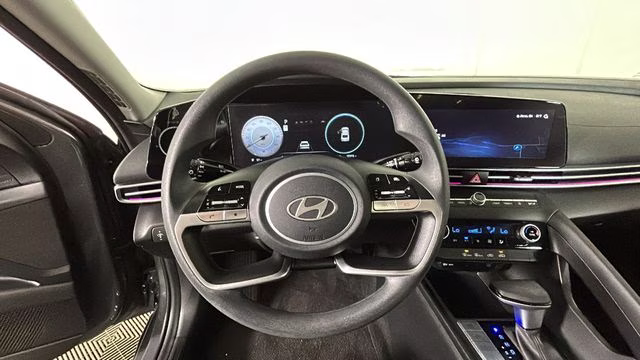 2024 Gray Hyundai Elantra SEL FWD Sedan