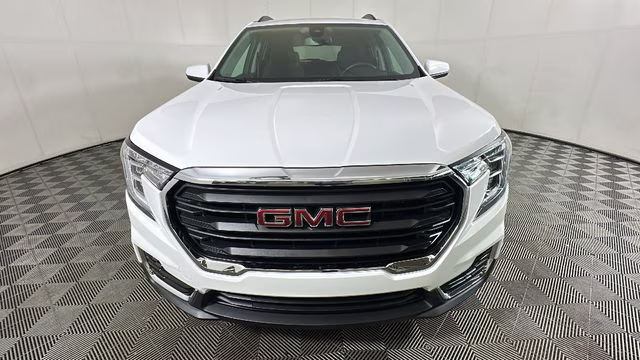 2024 Summit White GMC Terrain SLE AWD SUV