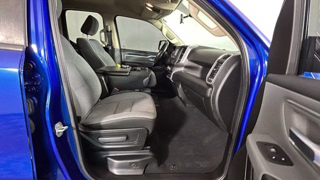 2019 Blue Streak Pearlcoat Ram 1500 Big Horn/Lone Star 4X4 Truck