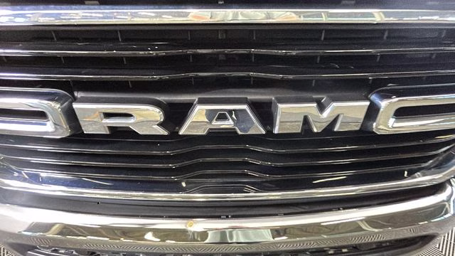 2019 Blue Streak Pearlcoat Ram 1500 Big Horn/Lone Star 4X4 Truck