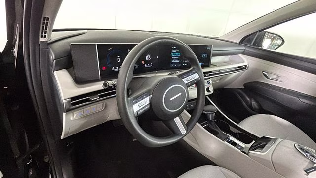 2026 Phantom Black Hyundai Tucson SEL FWD SUV