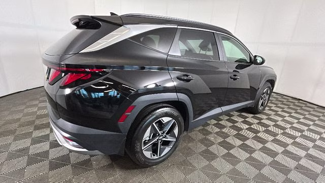 2026 Phantom Black Hyundai Tucson SEL FWD SUV