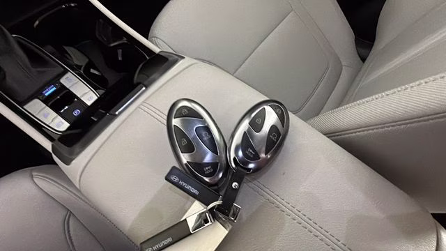 2026 Phantom Black Hyundai Tucson SEL FWD SUV