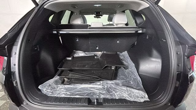 2026 Phantom Black Hyundai Tucson SEL FWD SUV