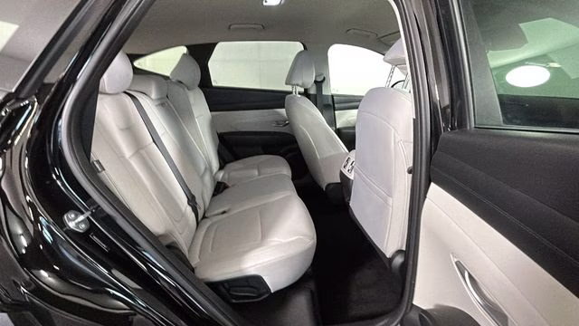 2026 Phantom Black Hyundai Tucson SEL FWD SUV