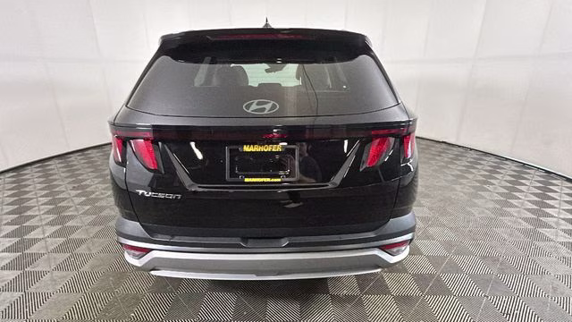 2026 Phantom Black Hyundai Tucson SEL FWD SUV