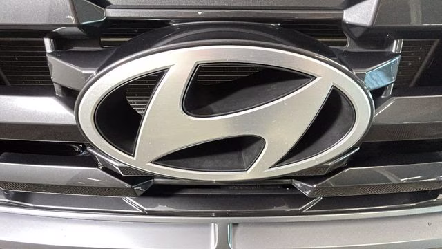 2026 Phantom Black Hyundai Tucson SEL FWD SUV