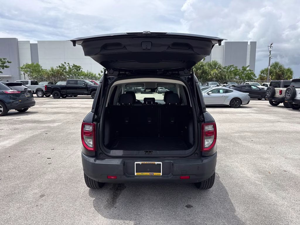 2021 Alto Blue Metallic Tinted Clearcoat Ford Bronco Sport Outer Banks 4X4 SUV