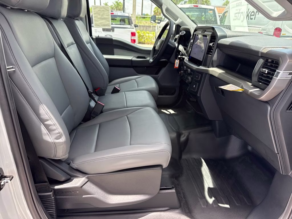 2026 Oxford White Ford F-150 XL RWD Truck