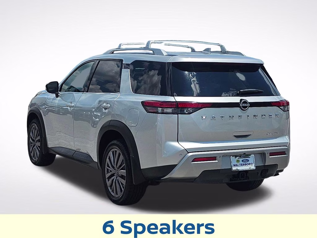 2024 Brilliant Silver Metallic Nissan Pathfinder SL 4X4 SUV