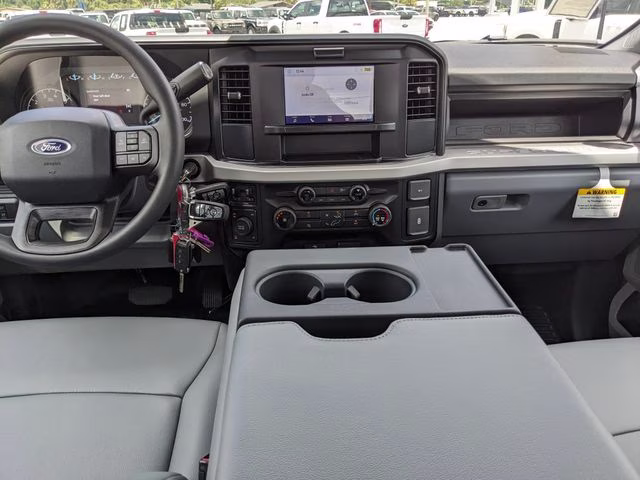 2026 Oxford White Ford Super Duty F-250 SRW XL 4X4 Truck